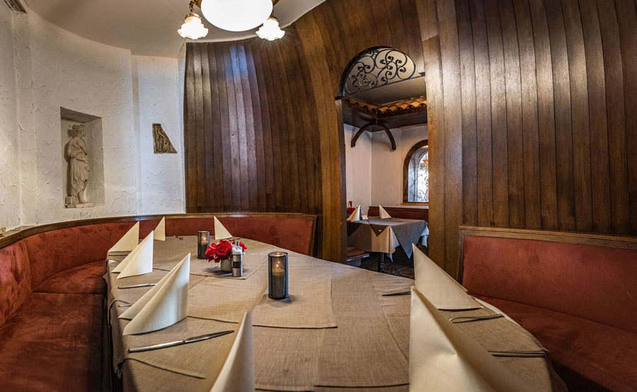 Weinfass im Restaurant